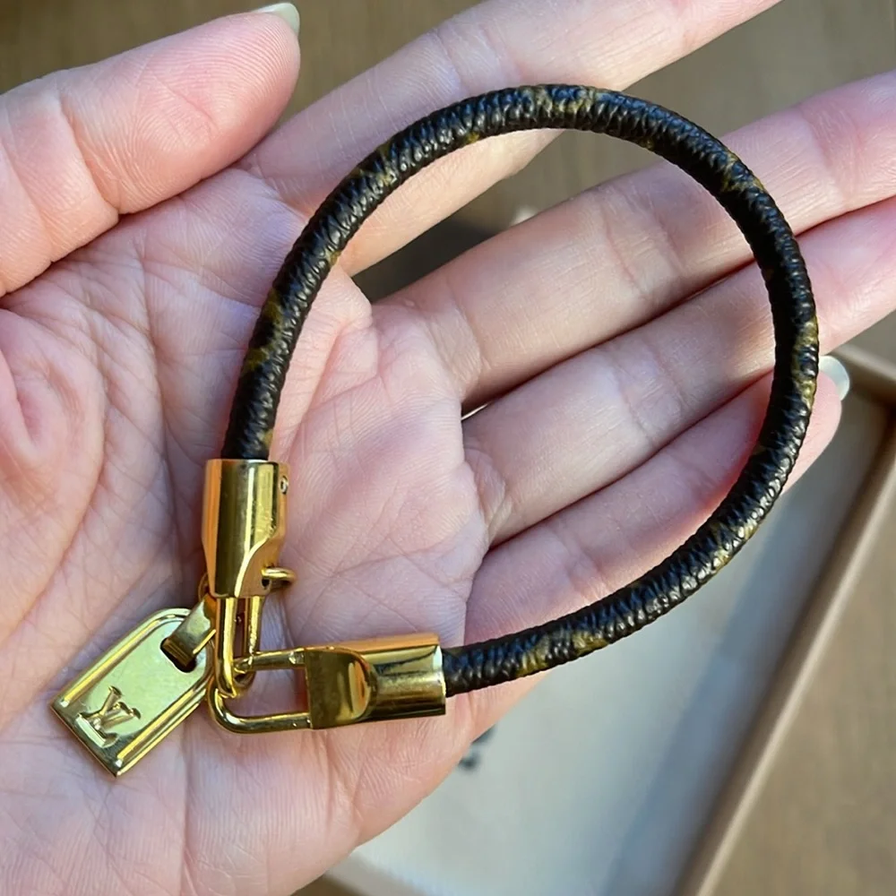 Louis Vuitton leather bracelet - Picture 4 of 6